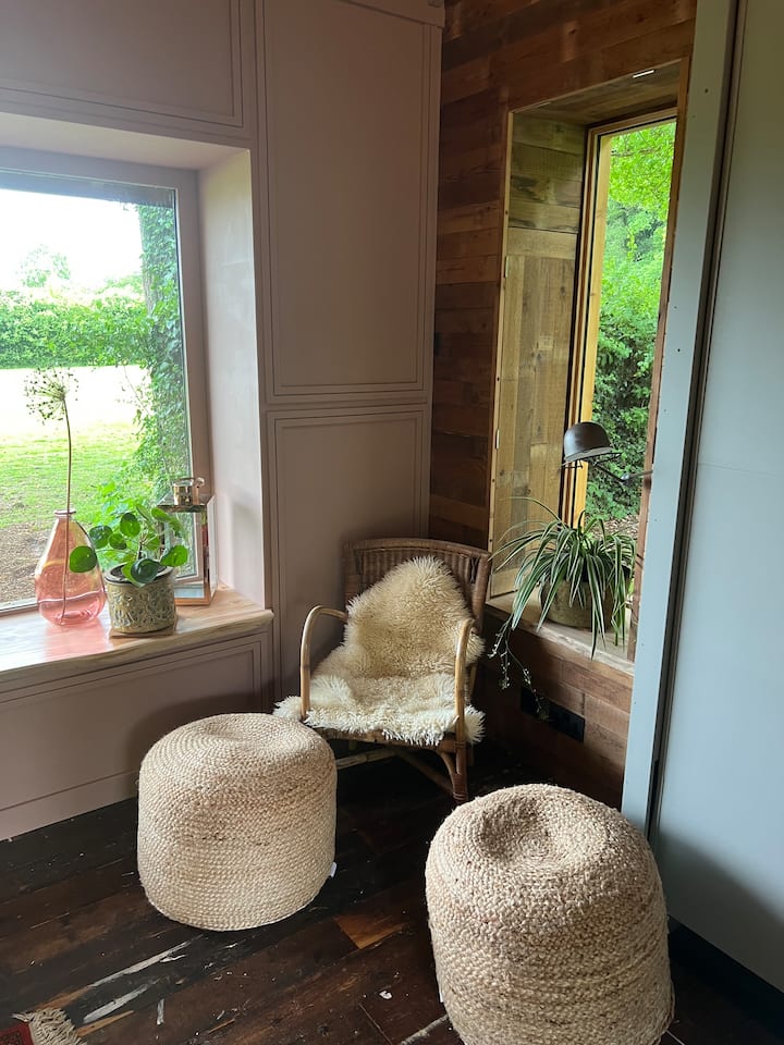 Stunning Romantic Retreat With Breakfast - Hemel Hempstead