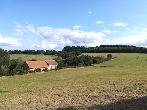 Comfortable and friendly cottage in the Combrailles