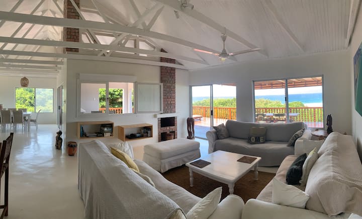Dream of Beach and Forest in Ponta Malongane