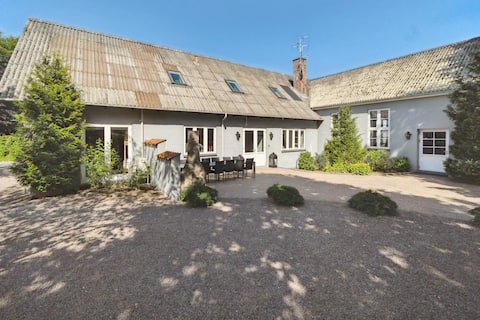 Large home with its own gym for 12-18 people.