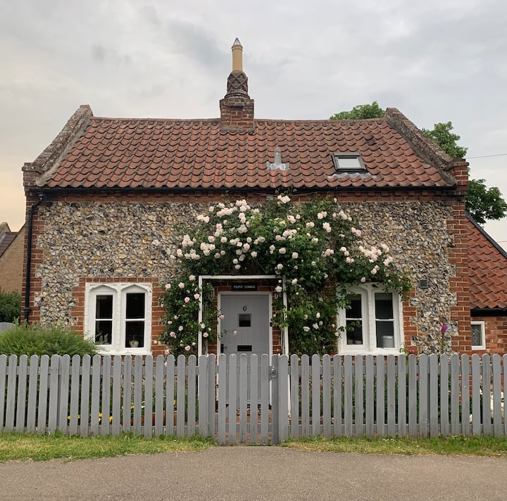 Quaint double bedroom with private bathroom Houses for Rent in