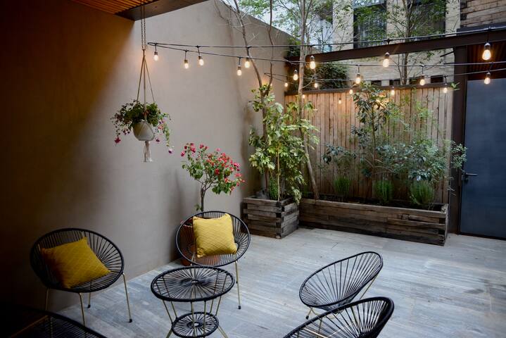 Kasava’s Vibey Townhome gallery image 2