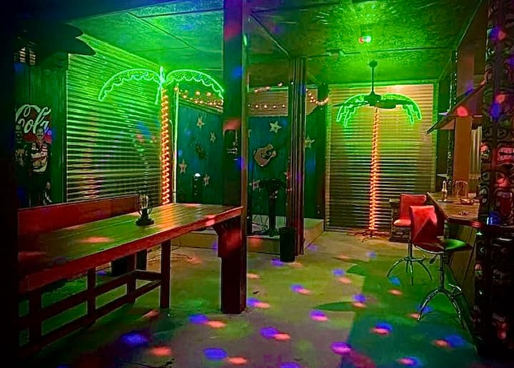 3 Bed 2 Bath W/ Pvt Guest Tiki Bar/recreation Area - North Myrtle Beach, SC