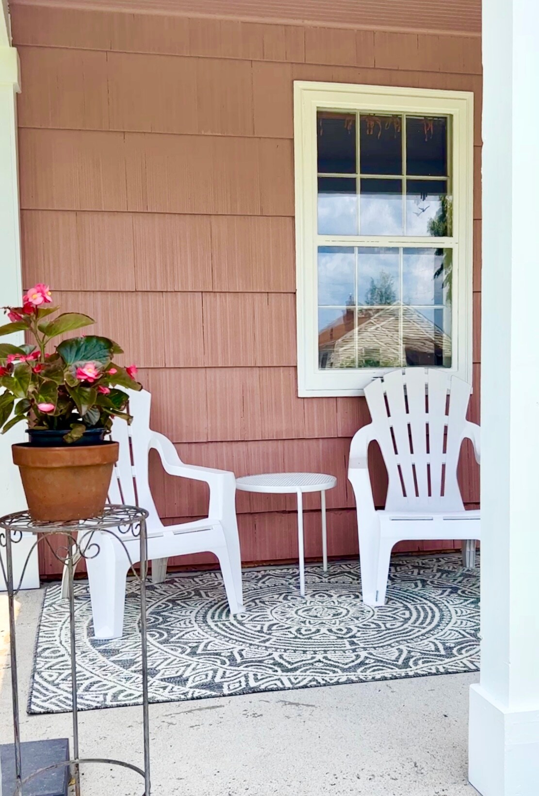 Pink Chalet Downtown | Casa temática de 2 dormitorios, chimenea al aire  libre - Casas en alquiler en Columbus, Ohio, Estados Unidos - Airbnb, image size:1111x1640