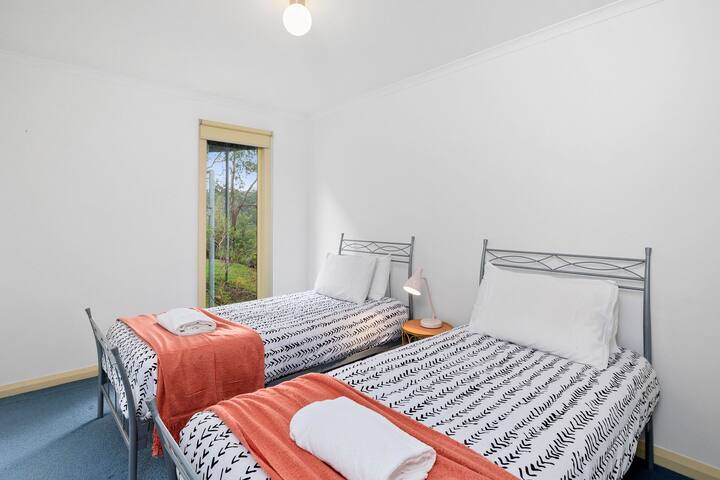 Richardson Retreat – Lorne Holiday Stays gallery image 4