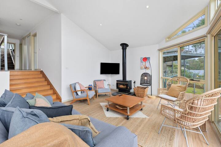 Richardson Retreat – Lorne Holiday Stays gallery image 2