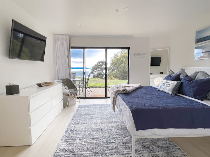 Primárna spálňa s výhľadom po celý deň