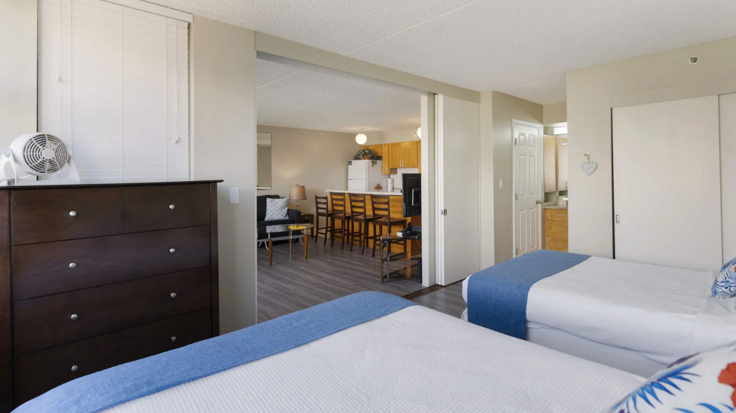 Condo in Honolulu · ★4.87 · 1 bedroom · 3 beds · 1 private bath - Image 9
