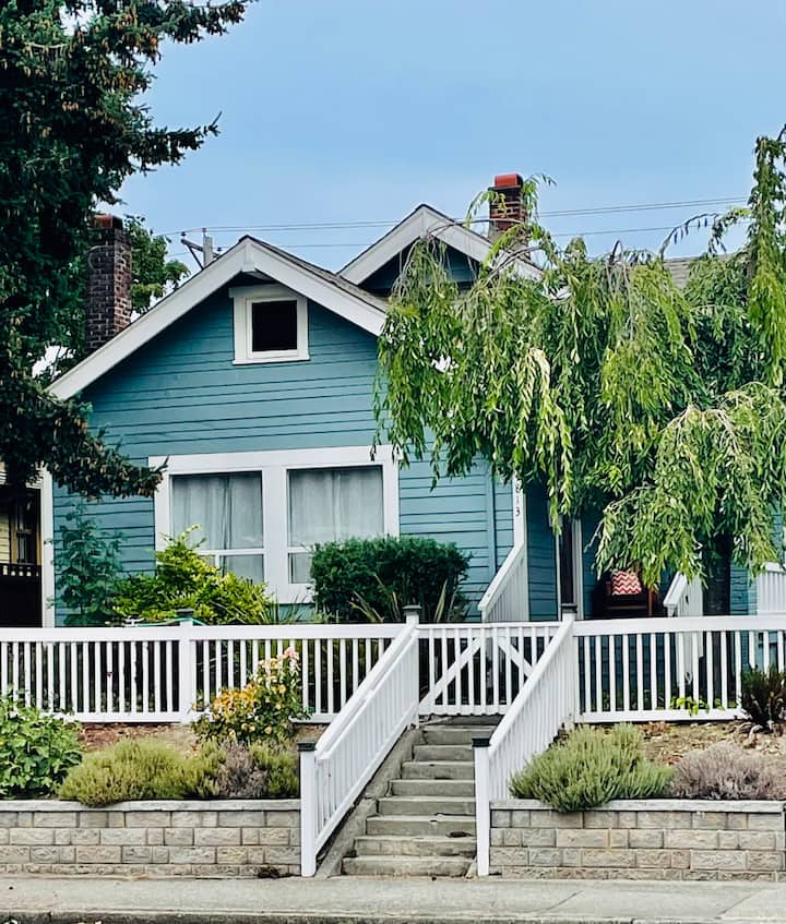 Charming 3Bedroom Craftsman in Houses for Rent in