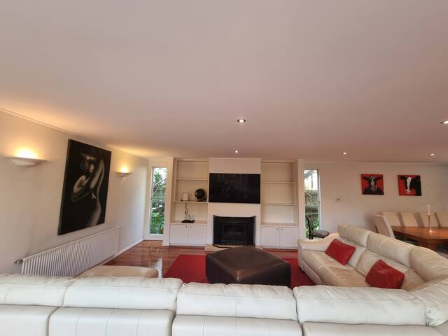 Brighton Golden Mile Large House gallery image 5