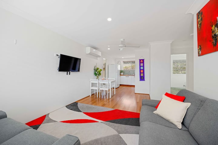Becks Hideaway Laurieton - Walk Everywhere - Kendall
