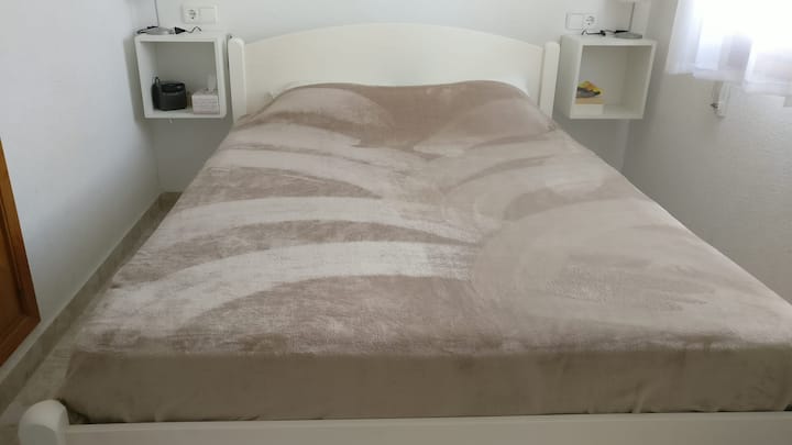 ห้องนอน 1 ชั้นล่าง