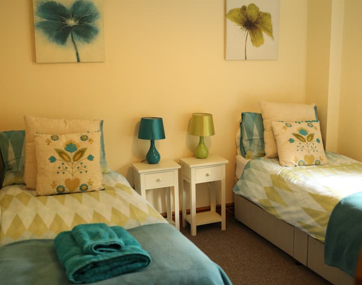 غرفة النوم 2