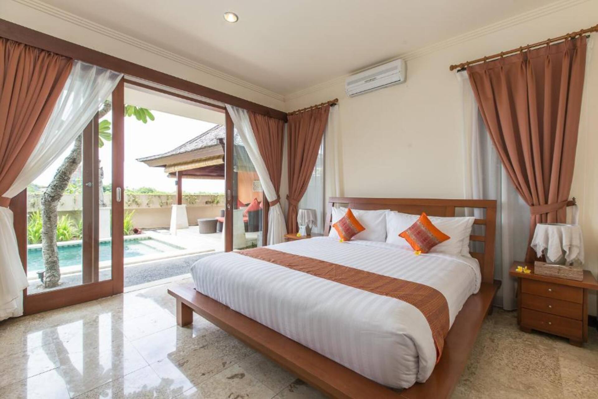 Joyful Poolside Retreat 3 Bedroom Private Villa in Uluwatu 3