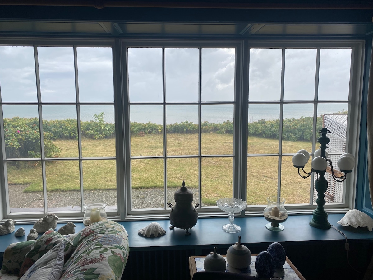 Successful Airbnb property: Insiders Tip -Cozy Cottage w/ private Beach Access in List Auf Sylt