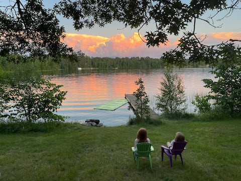 Private lakefront cottage on Lake Belle Isle