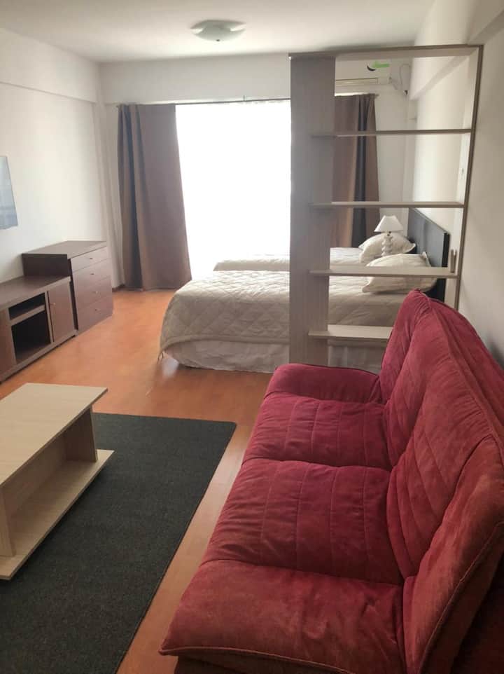 Departamento de 2 ambientes con balcón al frente en Villa Urquiza