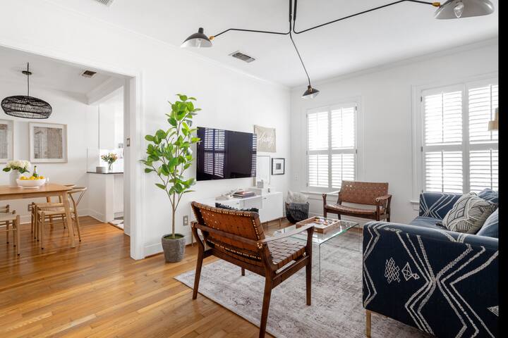 Cozy Bungalow Near Campus/Downtown ATX