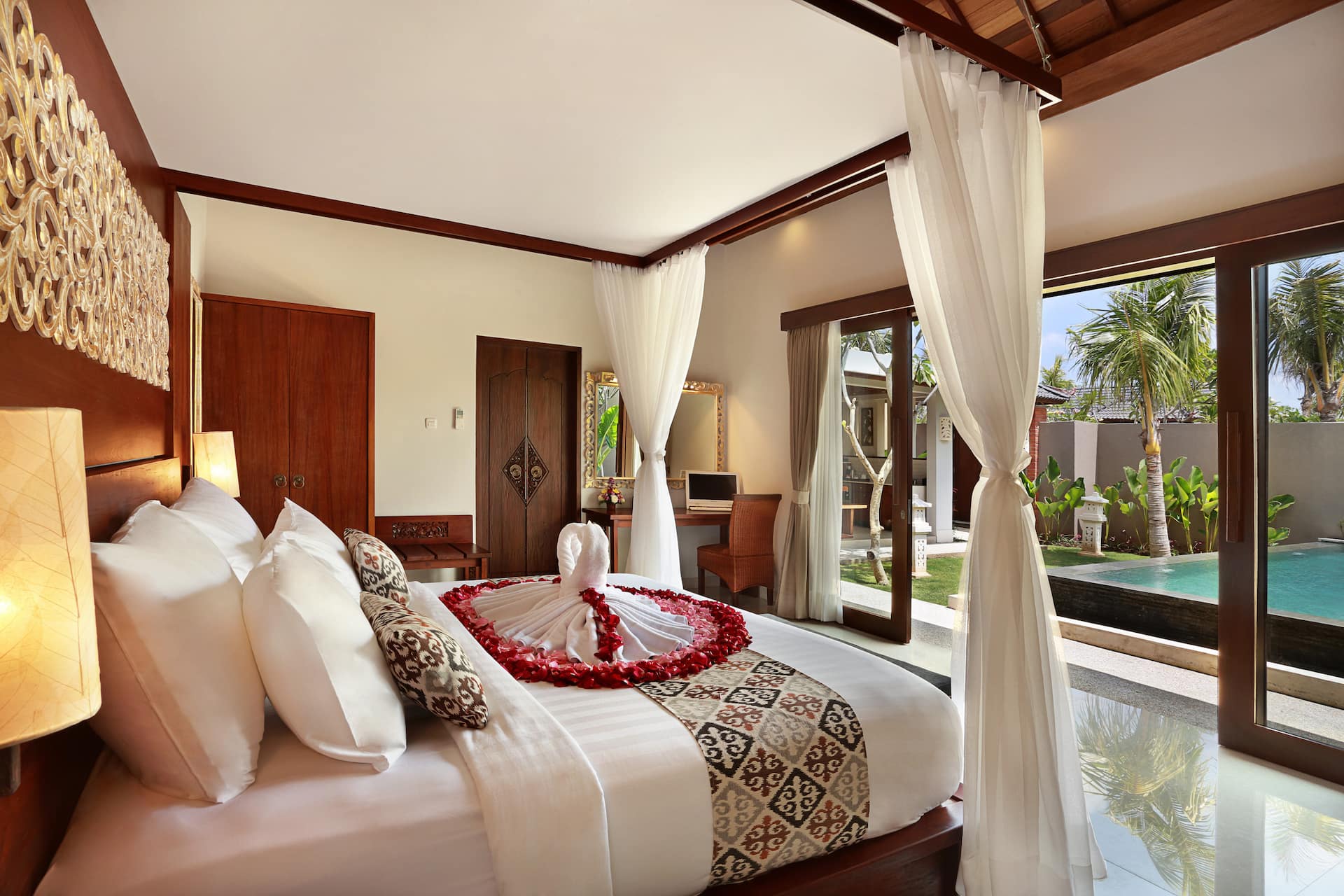 Modern Tropical Charm 1 Bedroom Private Villa in Jimbaran 3