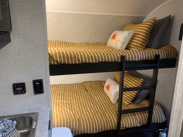 Delightful 3 bed camper in Moab. Campers/RVs for Rent in Moab, Utah