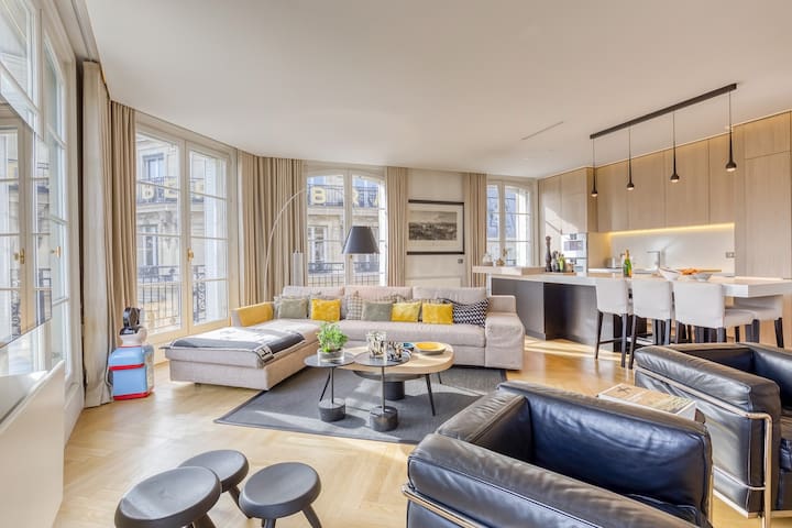 Saint Michel elegant flat 3 BR