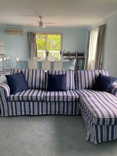 Popular Airbnb listing: True Blue in San Remo. in San Remo