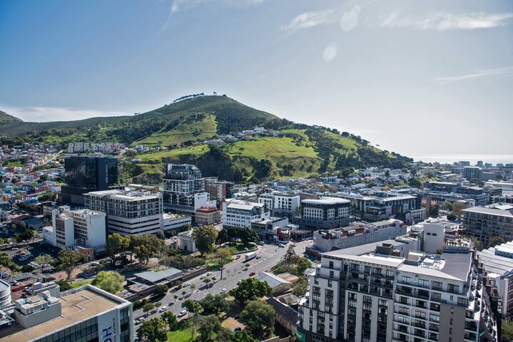 Magnificent penthouse with breathtaking views gallery image 3