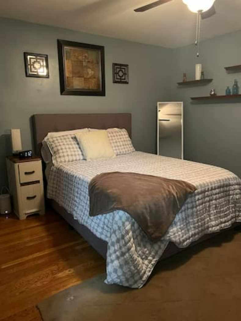 Segundo piso, cama tamaño queen