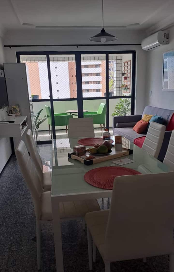Hospede-se No Meireles A 400m Da Praia. - Fortaleza