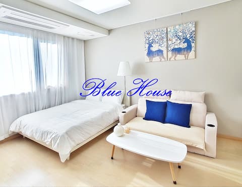 [Open] Munjeong Station Connection/Couple Welcome/Hotel Food Bedding/Clean Accommodation/Disney +