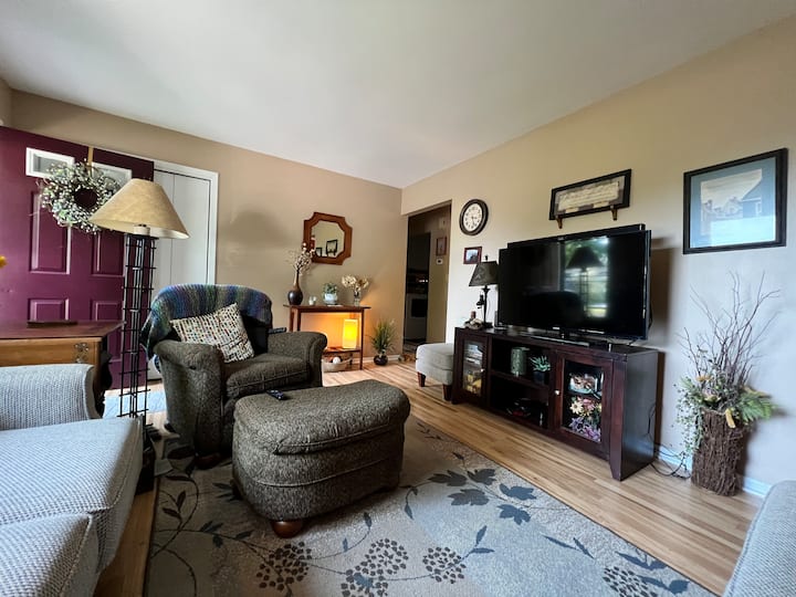 Cozy, 2 Bedroom Home, Quiet Neighborhood Near Mtu - Houghton, MI