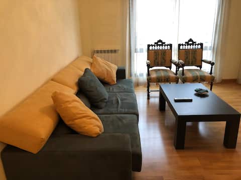 Logroño: Floor with pool and garage. *