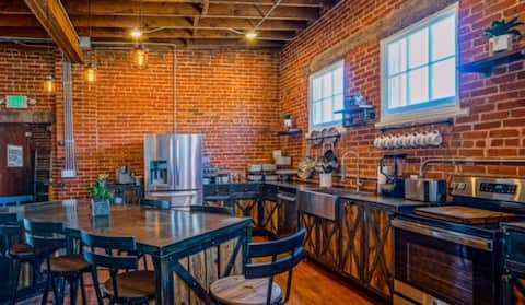 The Whistle Stop Lofts- Loft #4