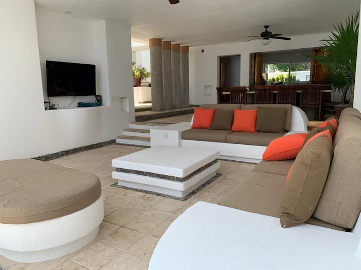 Villa Con Bellos Atardeceres Y Hermosa Vista. - Acapulco