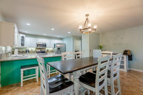 Top Airbnb: The Back 40 Getaway! in Bella Vista