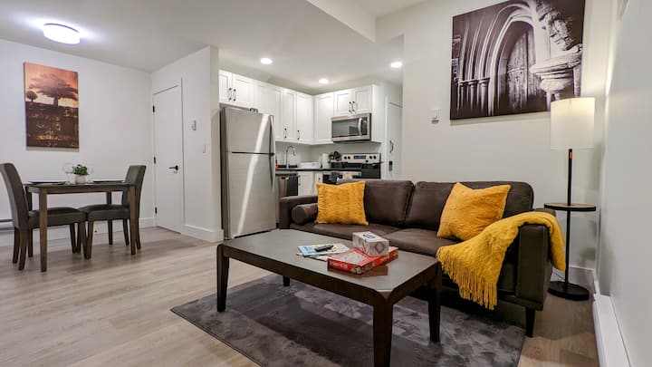 Cozy 1-bedroom Basement Suite In Rosewood - Saskatoon
