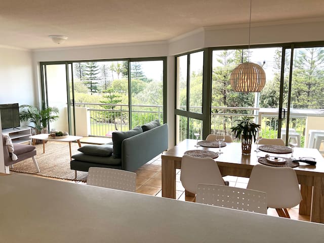 Beachside Buddina at its Best!