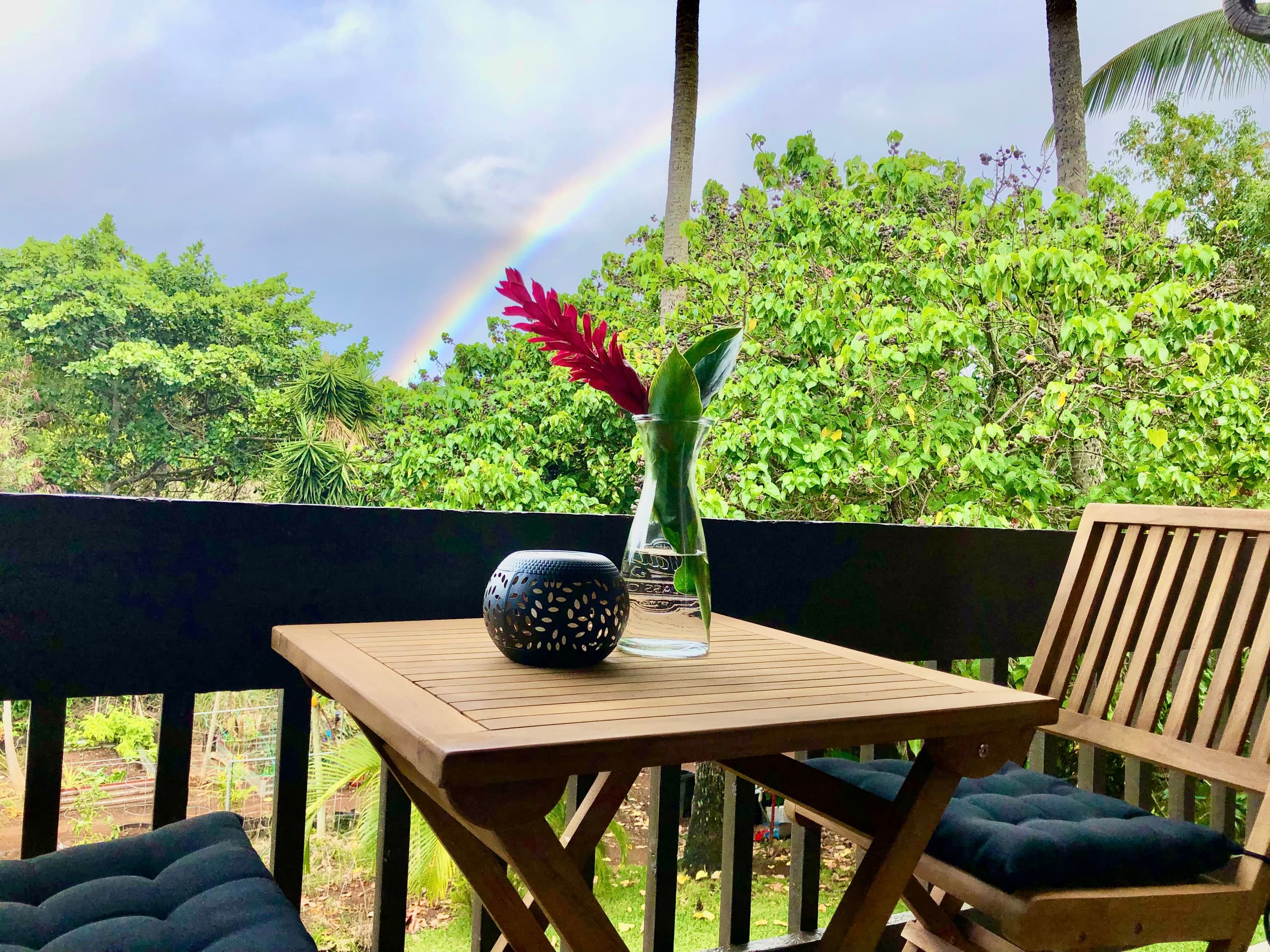 Condo in Lahaina · ★4.98 · Studio · 1 bed · 1 private bath - Image 2
