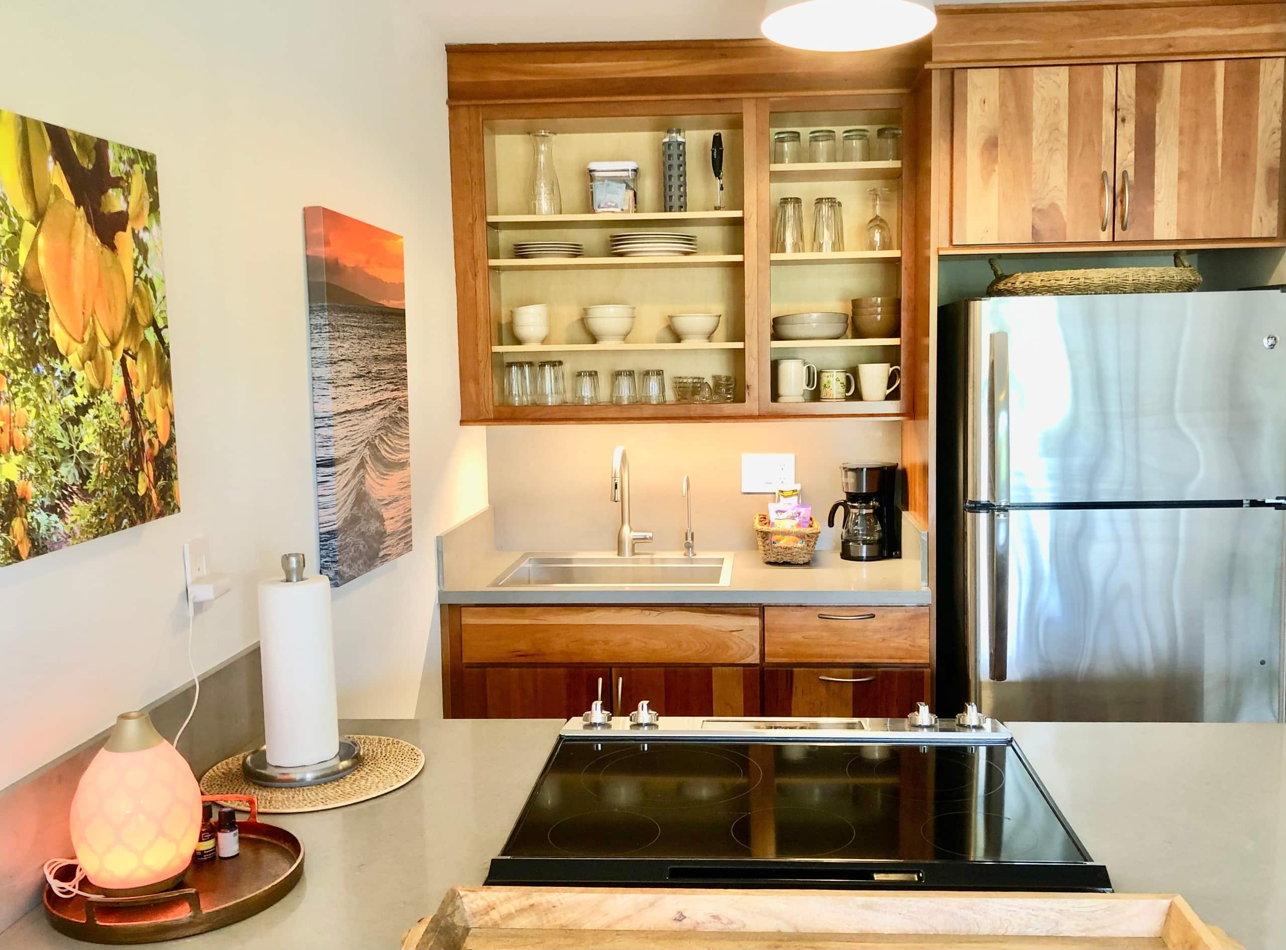 Condo in Lahaina · ★4.98 · Studio · 1 bed · 1 private bath - Image 5