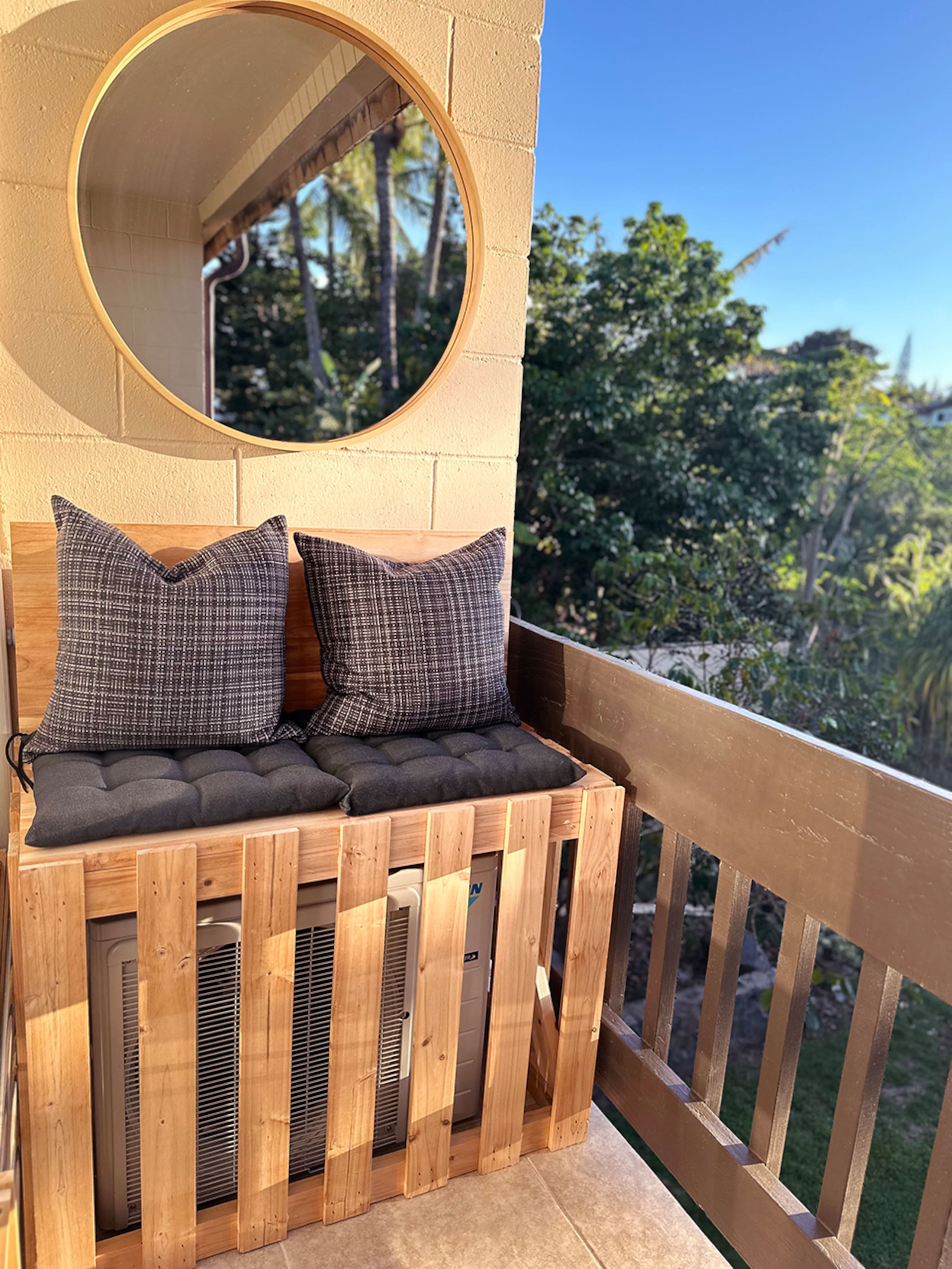 Condo in Lahaina · ★4.98 · Studio · 1 bed · 1 private bath - Image 19