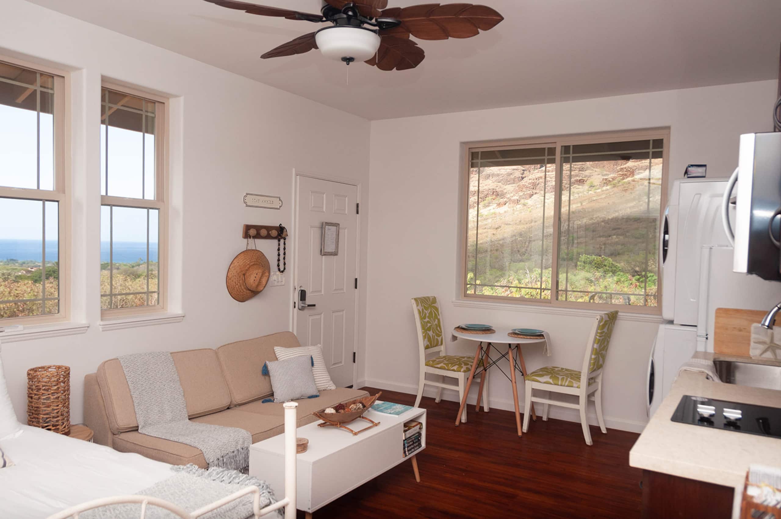 Slice of Paradise-Studio-Sleeps 4-Same$ for 4 as 2 - Photo 1