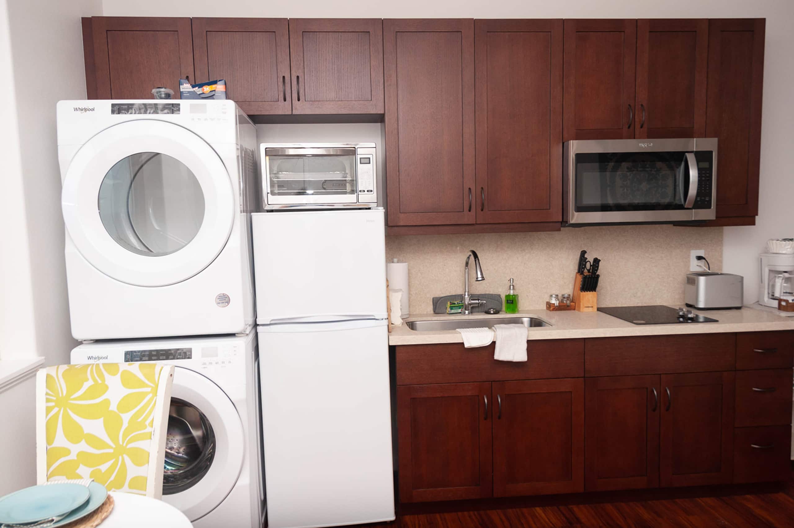 Slice of Paradise-Studio-Sleeps 4-Same$ for 4 as 2 - Photo 11