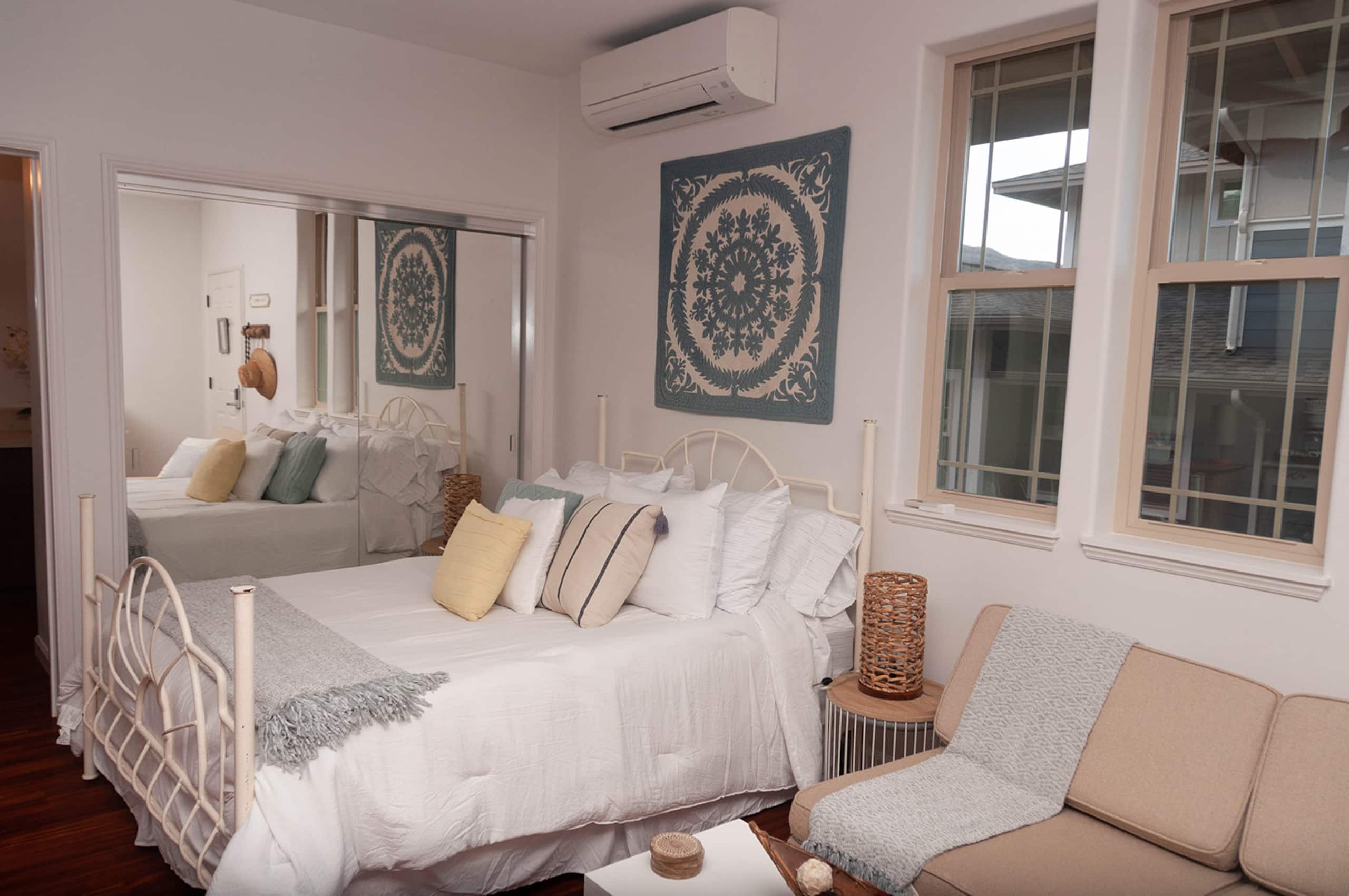 Slice of Paradise-Studio-Sleeps 4-Same$ for 4 as 2 - Photo 15
