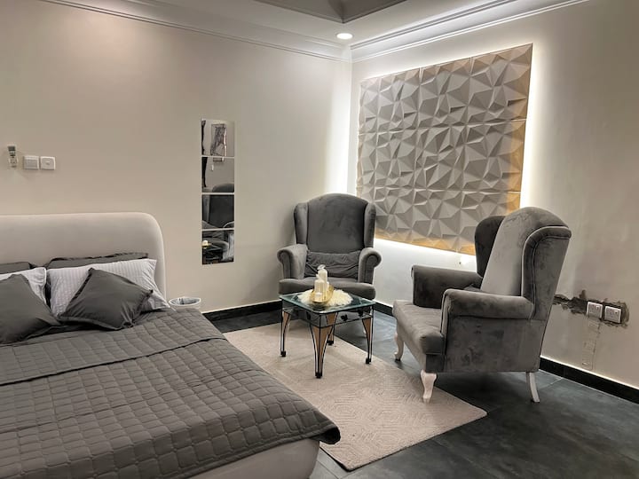 Luxury Hotel Studio Suite Casa particulars (Cuba) for Rent in Dammam