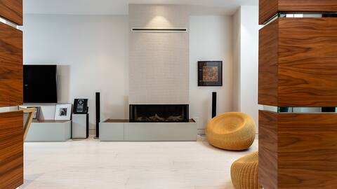 Yorkville Sanctuary Private Villa