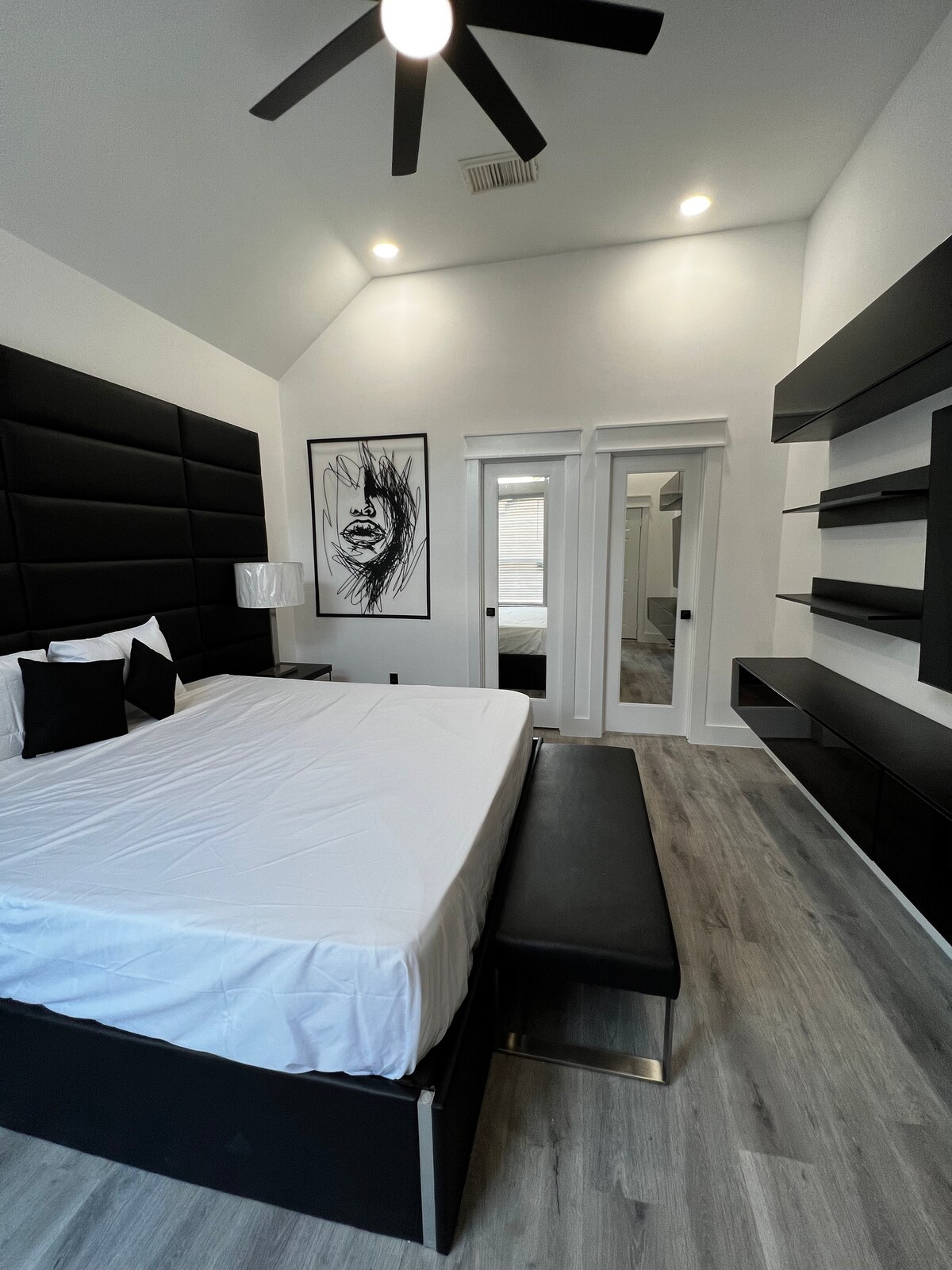 Visual Reference: New King Bed Private Entrance Guest Suite Guest Suites For
