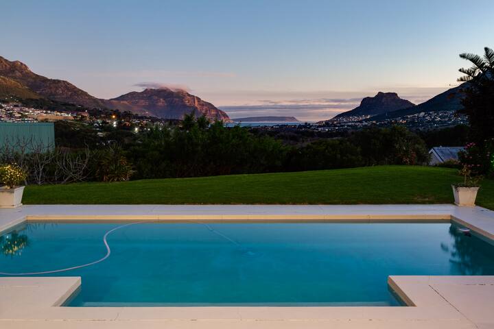 Hidden Haven – 5 Bed Villa with pool & Sea Views gallery image 5