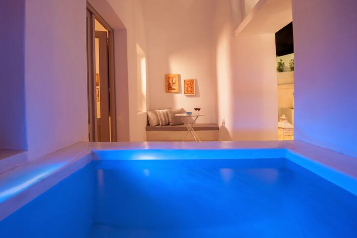 Master Cave Suite with outdoor heated Jacuzzi