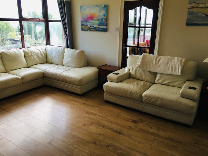 8 Bedroom Property In The Heart Of Carlingford - Carlingford
