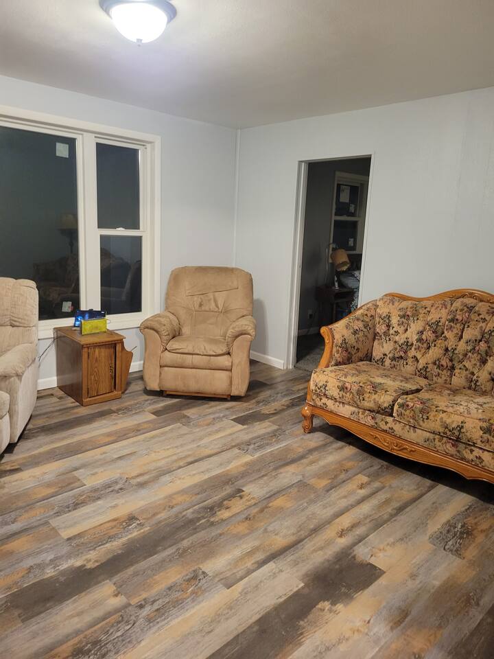 Plentywood Vacation Rentals & Homes Montana, United States Airbnb